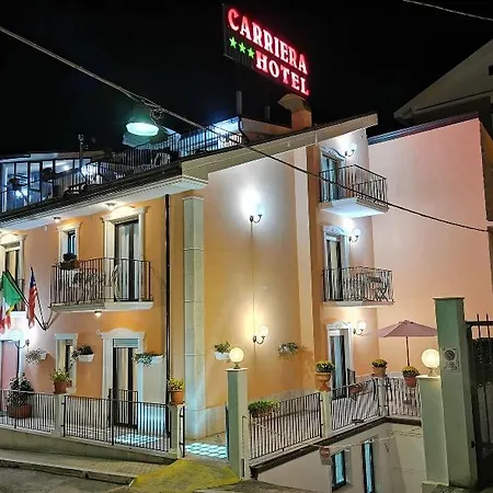 Carriera 3*
