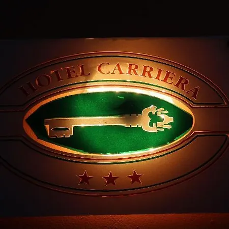 Carriera 3*