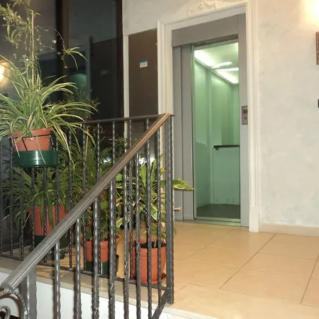 Carriera Hotel